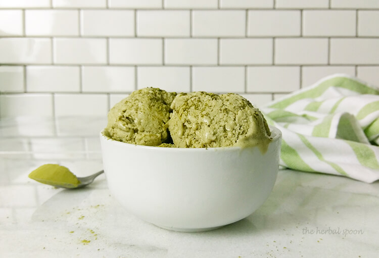 Creamy matcha ice cream, dairy free and naturally sweetened - The Herbal Spoon